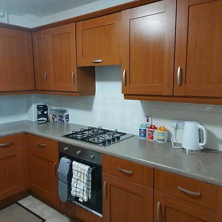 2 Bedroom Apartment Exhall Exterior foto